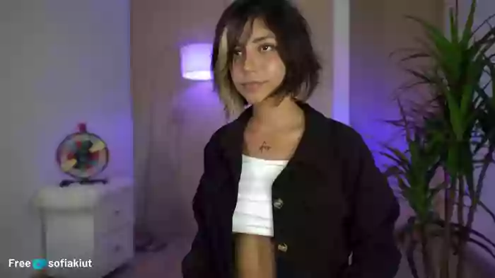 soy_sofia Chaturbate Cam Show on Oct, 23 2023, at 20:14:45 UTC