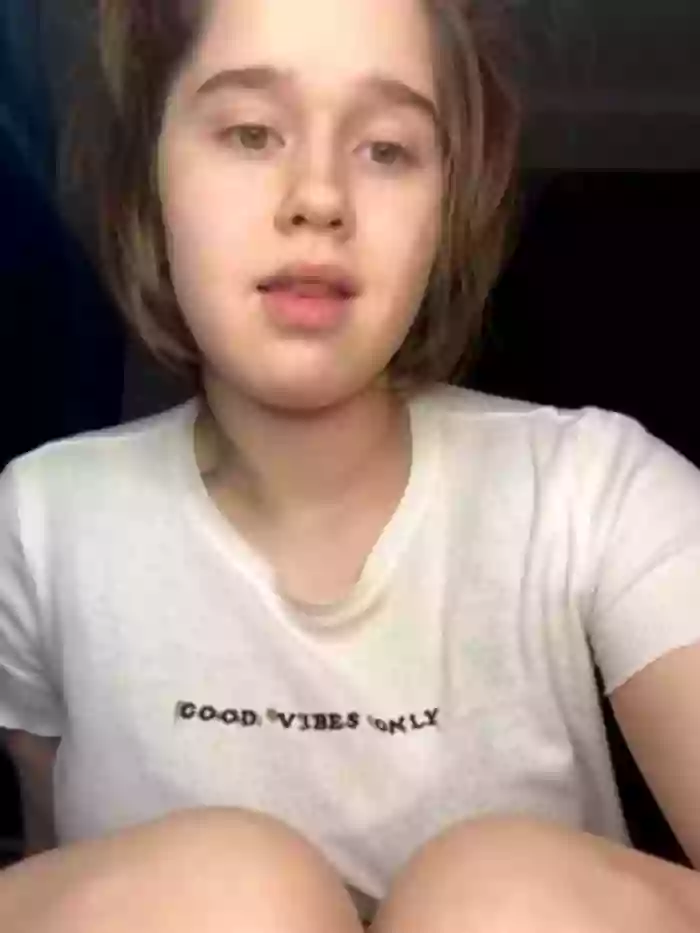 HornyGirlH Stripchat Cam Show on Sep, 24 2023, at 22:34:48 UTC