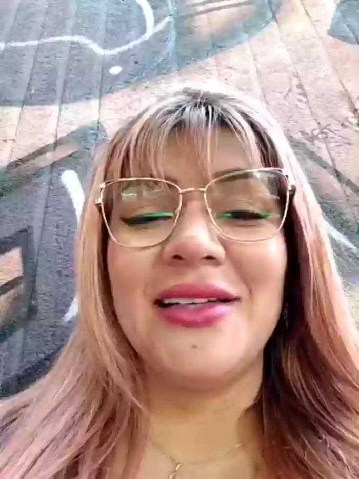 Stream DIANITA_1988 Stripchat Recordings - Total 390 Cam Shows